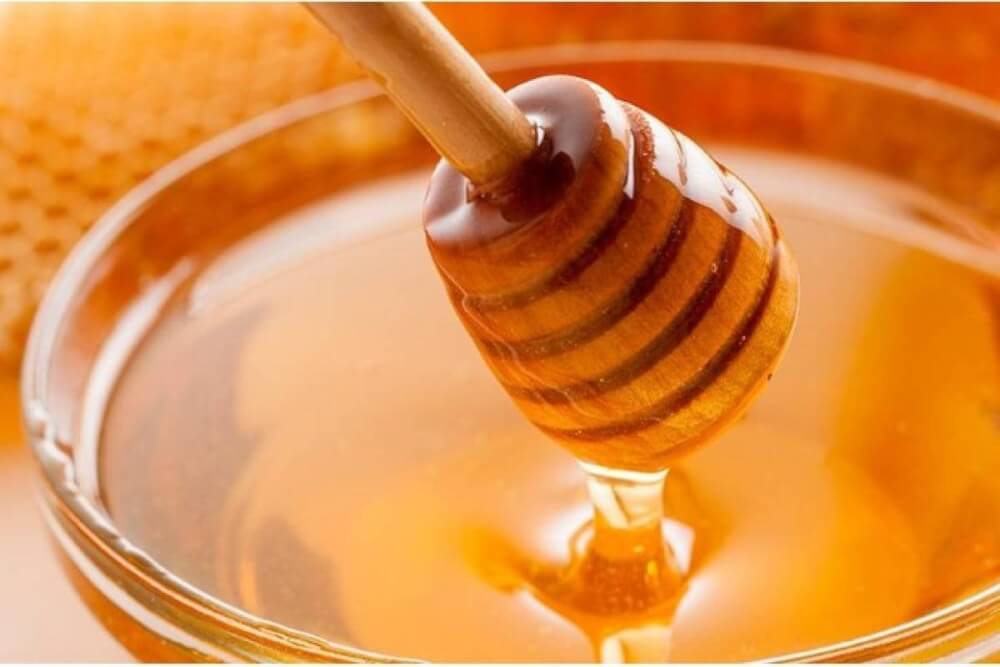 Как правильно и до какой температуры можно нагревать мед?