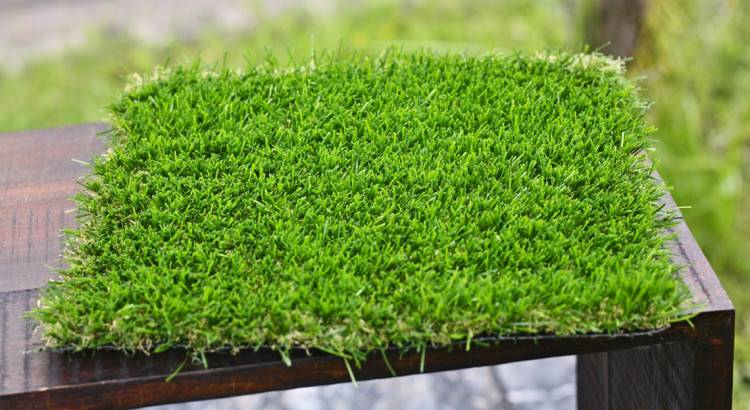 Искусственный газон на даче своими руками: как постелить и как подготовить основу