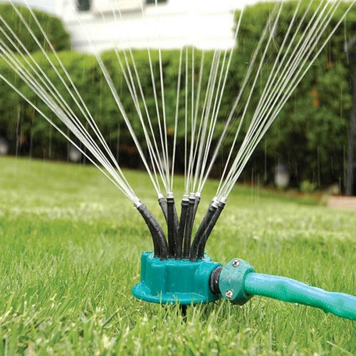 О поливалке для огорода: разбрызгиватель воды для полива своими руками