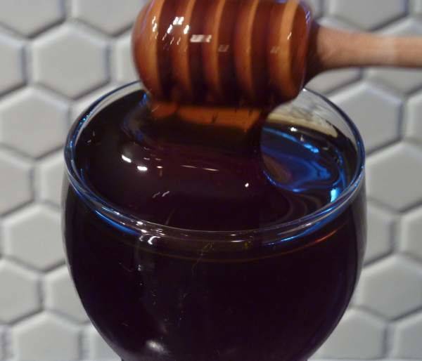 Темный мёд — сорта. полезные свойства